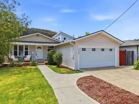 Exterior - Rio Vista Dr, Pacifica, CA 94044 photo 7 of 8