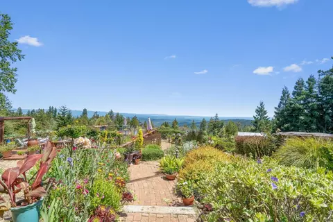 200 Mcamant Dr, Santa Cruz, CA 95060