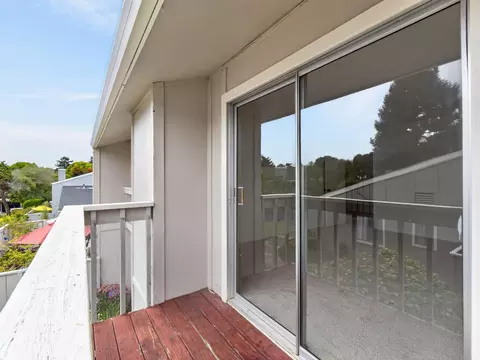 Exterior - 1610 Dolphin Dr, Aptos, CA 95003 photo 11 of 16