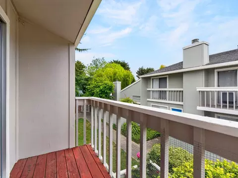 Exterior - 1610 Dolphin Dr, Aptos, CA 95003 photo 9 of 16