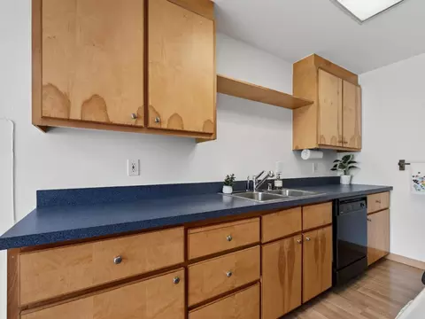 Kitchen - 1610 Dolphin Dr, Aptos, CA 95003 photo 2 of 6