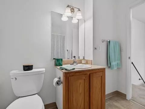 Bath - 1610 Dolphin Dr, Aptos, CA 95003 photo 3 of 4
