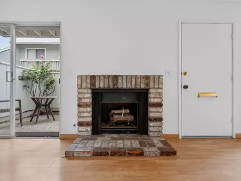 Entry Way - 1610 Dolphin Dr, Aptos, CA 95003 photo 1 of 4