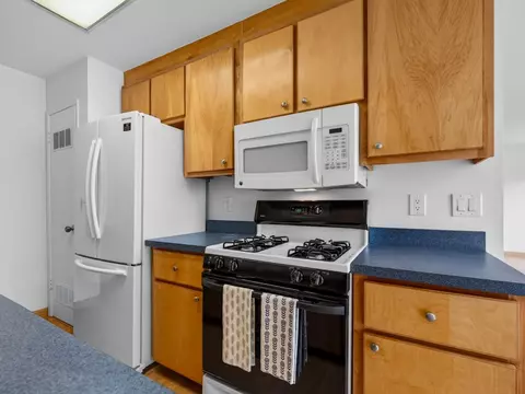 Kitchen - 1610 Dolphin Dr, Aptos, CA 95003 photo 3 of 6