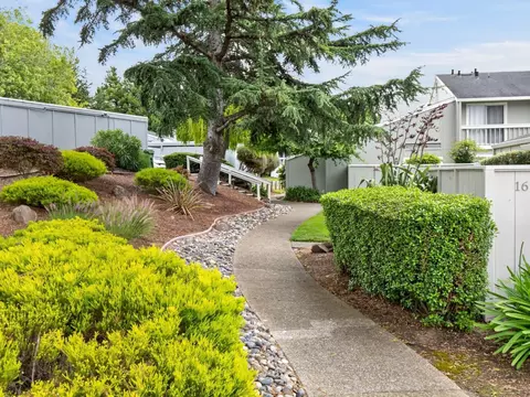 Exterior - 1610 Dolphin Dr, Aptos, CA 95003 photo 13 of 16