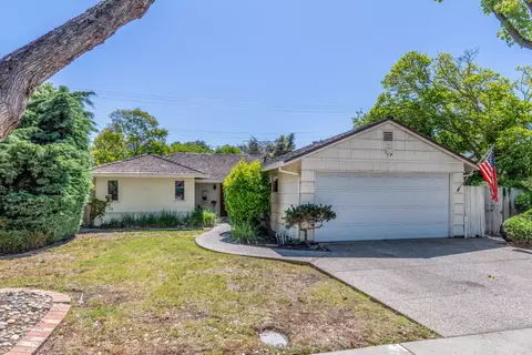 158 Walter Hays Dr, Palo Alto, CA 94303