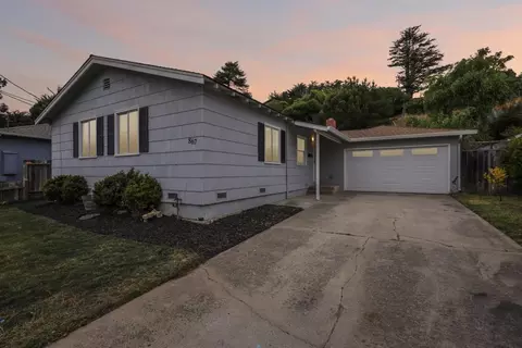 867 Serena Dr, Pacifica, CA 94044