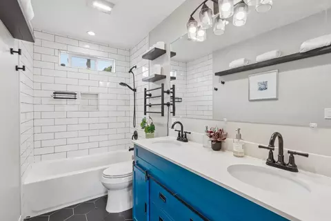 Bath - 867 Serena Dr, Pacifica, CA 94044 photo 1 of 2