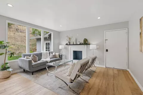 Living - 867 Serena Dr, Pacifica, CA 94044 photo 1 of 2