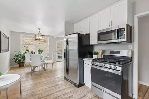 Kitchen - 867 Serena Dr, Pacifica, CA 94044 photo 3 of 3