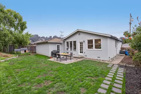 Exterior - 867 Serena Dr, Pacifica, CA 94044 photo 6 of 10