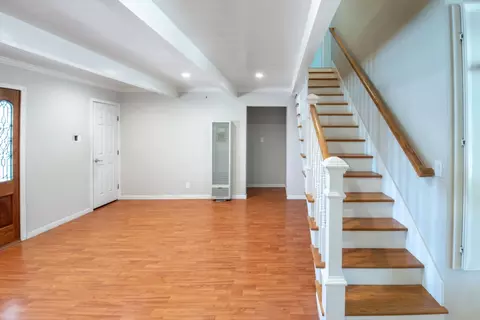 Living - 1483 Mercury Ct, Milpitas, CA 95035 photo 4 of 5