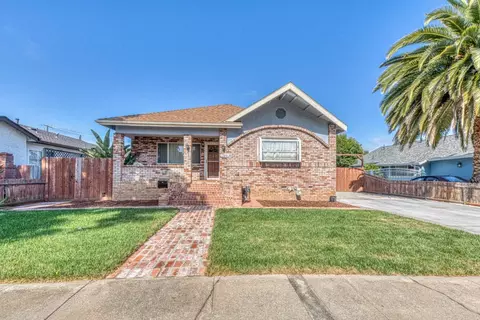 7841 Rosanna St, Gilroy, CA 95020