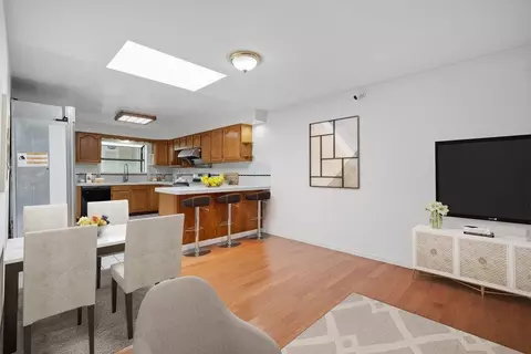 565 Crespi Dr, Pacifica, CA 94044 photo 11