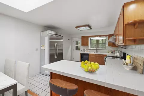 565 Crespi Dr, Pacifica, CA 94044 photo 14