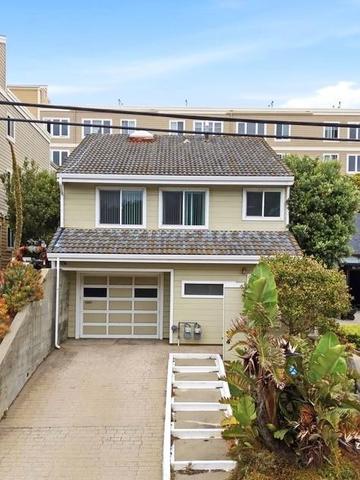 565 Crespi Dr, Pacifica, CA 94044