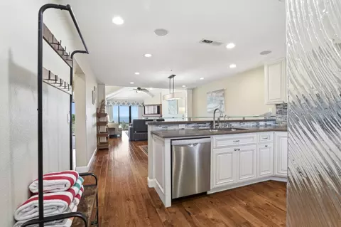 Kitchen - 620 Seascape Resort Dr, Aptos, CA 95003 photo 1 of 7