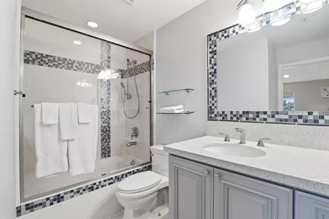 Bath - 620 Seascape Resort Dr, Aptos, CA 95003 photo 2 of 2