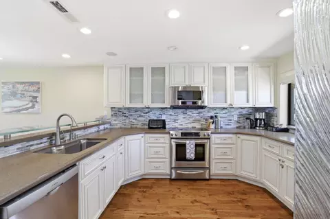 Kitchen - 620 Seascape Resort Dr, Aptos, CA 95003 photo 2 of 7