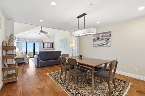 Dining - 620 Seascape Resort Dr, Aptos, CA 95003 photo 1 of 3