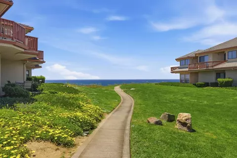 Exterior - 620 Seascape Resort Dr, Aptos, CA 95003 photo 5 of 14