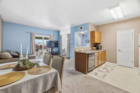237 Pacifica Blvd 301, Watsonville, CA 95076