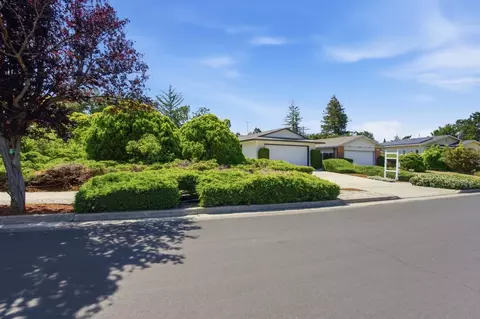 Exterior - 847 Alderbrook Ln, Cupertino, CA 95014 photo 5 of 14
