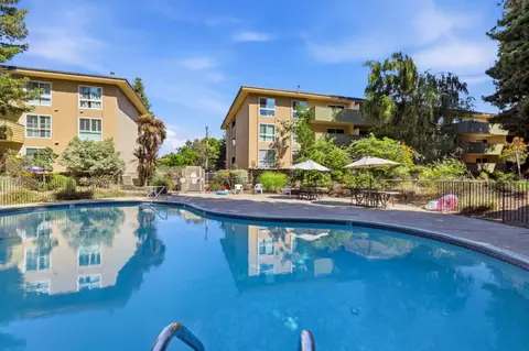 Exterior - 1031 Crestview Dr 106, Mountain View, CA 94040 photo 11 of 11