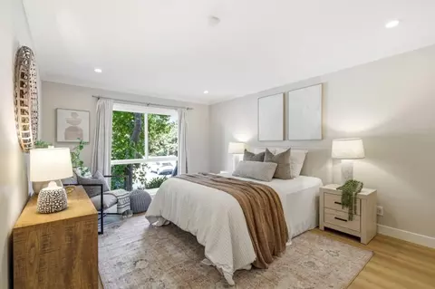 Bedroom - 1031 Crestview Dr 106, Mountain View, CA 94040 photo 1 of 5