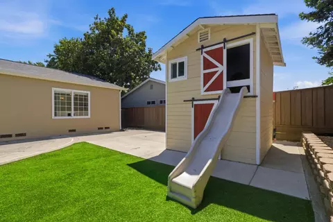 Exterior - 536 Covington Way, Livermore, CA 94551 photo 7 of 9