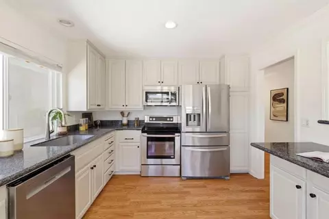 Kitchen - 536 Covington Way, Livermore, CA 94551 photo 3 of 5