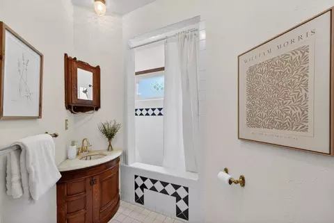 Bath - 2030 Sparrow Valley Rd, Aptos, CA 95003 photo 1 of 4