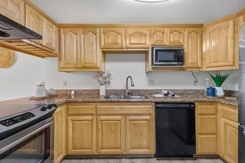 Kitchen - 35159 Lido Blvd, Newark, CA 94560 photo 2 of 4