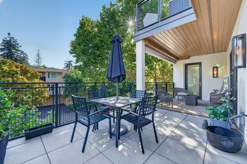 1667 San Carlos Ave 203, San Carlos, CA 94070