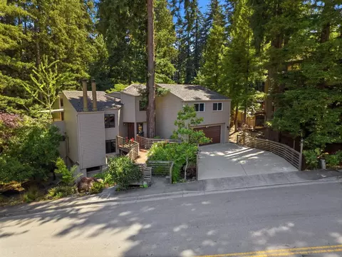 106 Carbonera Dr, Santa Cruz, CA 95060