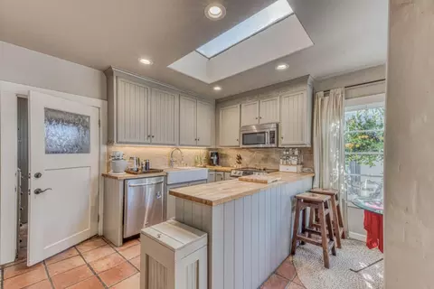 Kitchen - 137 Maple St, Salinas, CA 93901 photo 1 of 4
