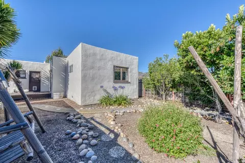 Exterior - 137 Maple St, Salinas, CA 93901 photo 10 of 12
