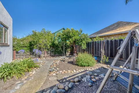 Exterior - 137 Maple St, Salinas, CA 93901 photo 11 of 12