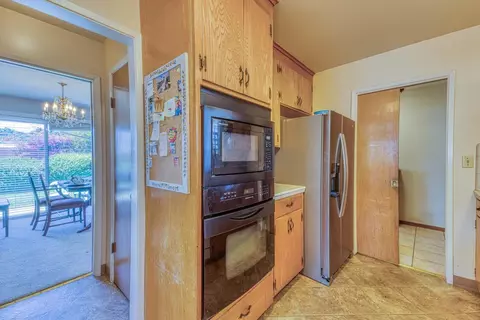 Kitchen - 628 Alameda Ave, Salinas, CA 93901 photo 3 of 6