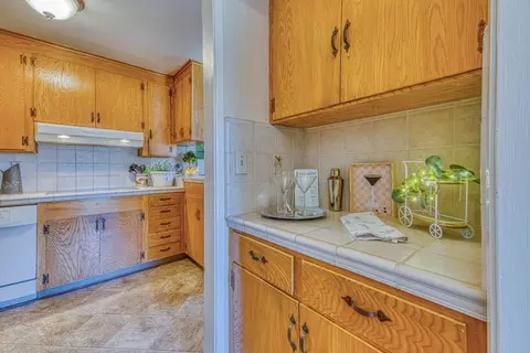 Kitchen - 628 Alameda Ave, Salinas, CA 93901 photo 1 of 6