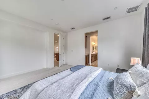 Bedroom - 2717 Parkview Way, Marina, CA 93933 photo 3 of 7