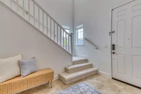 Entry Way - 2717 Parkview Way, Marina, CA 93933 photo 3 of 6