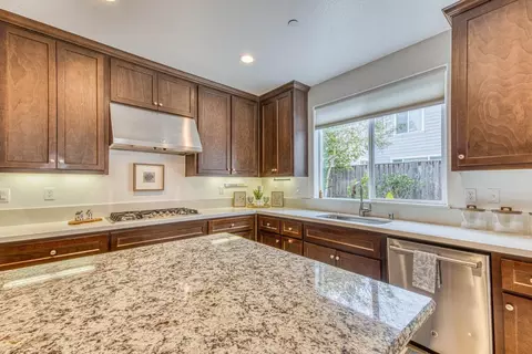 Kitchen - 2717 Parkview Way, Marina, CA 93933 photo 1 of 6