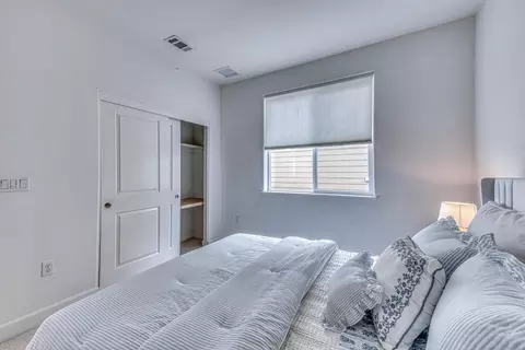 Bedroom - 2717 Parkview Way, Marina, CA 93933 photo 5 of 7