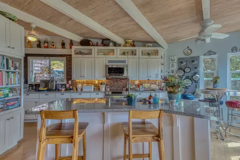 Kitchen - 100 Carol Way, Aptos, CA 95003 photo 2 of 4