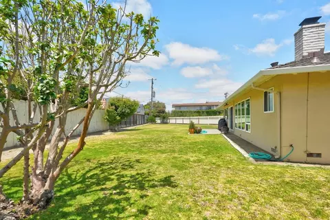 Exterior - 1102 San Marcos Dr, Salinas, CA 93901 photo 7 of 9