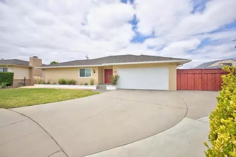 Exterior - 1102 San Marcos Dr, Salinas, CA 93901 photo 2 of 9