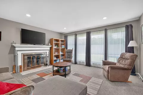 Living - 1102 San Marcos Dr, Salinas, CA 93901 photo 2 of 2