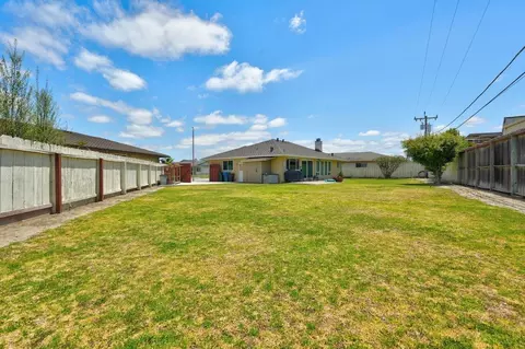 Exterior - 1102 San Marcos Dr, Salinas, CA 93901 photo 5 of 9