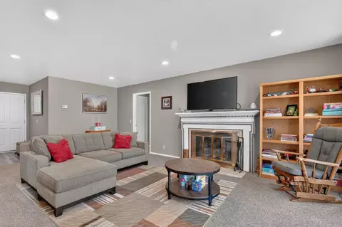 Living - 1102 San Marcos Dr, Salinas, CA 93901 photo 1 of 2